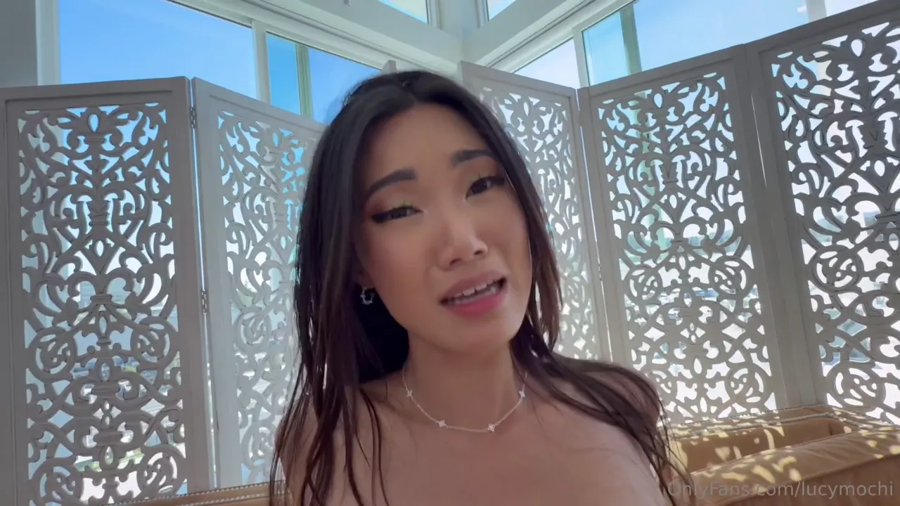Lucy Mochi Tastes Dredd's Huge Black Cock