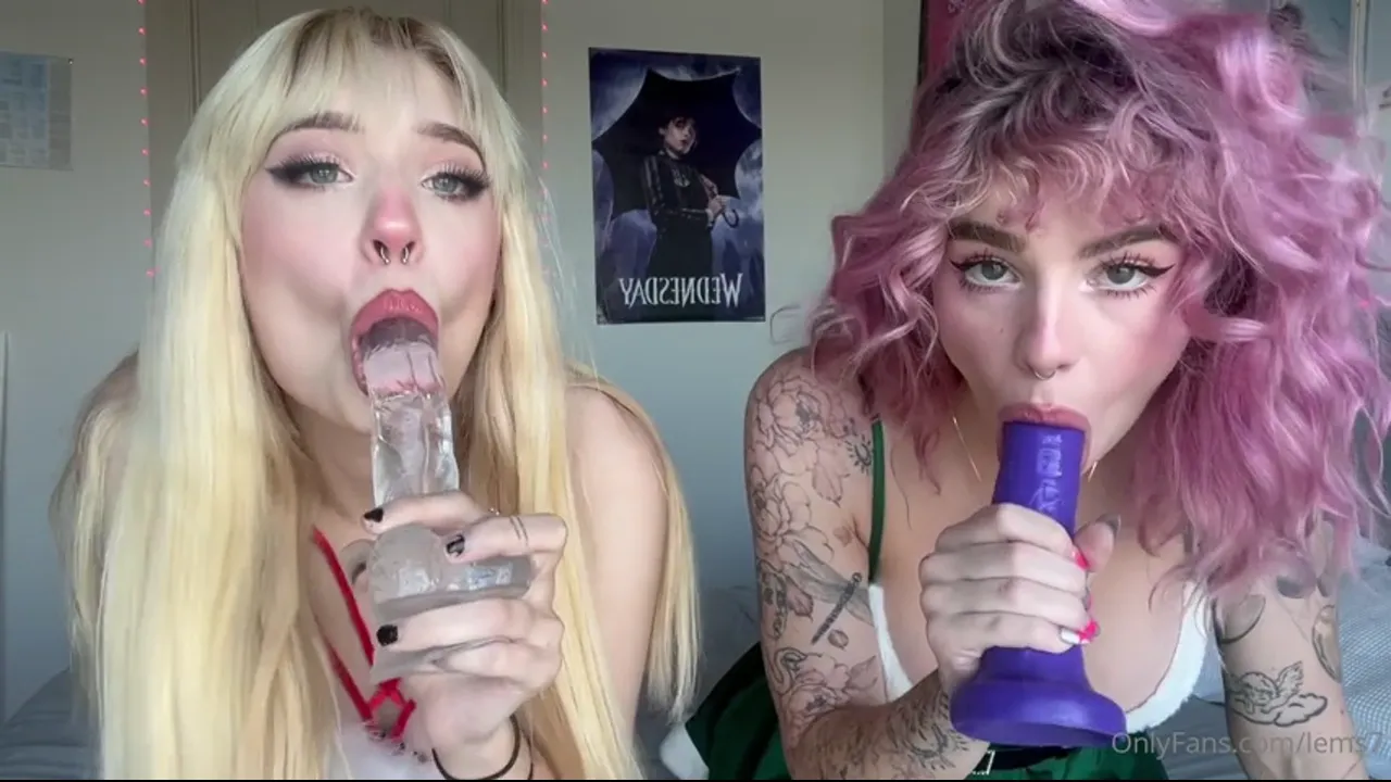 CharleyGrayyy & Lems7's Double Dildo Solo