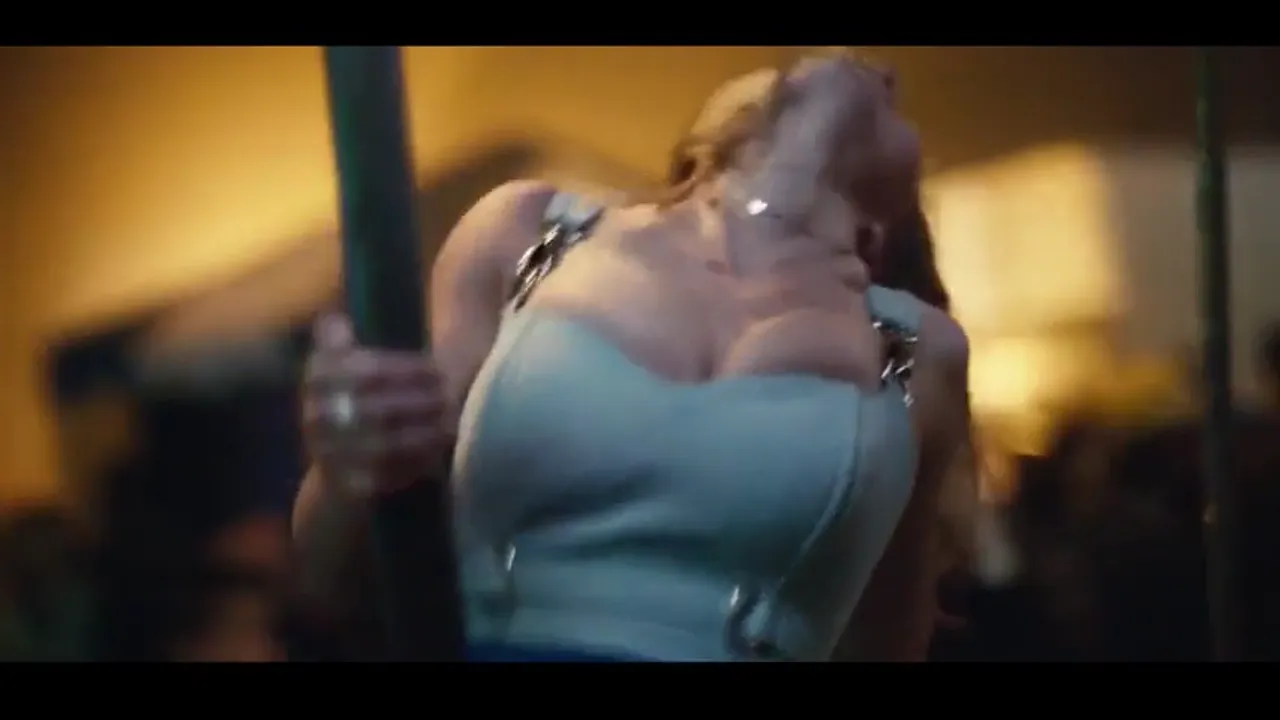 Sydney Sweeney Orgasms On Carousel Ride