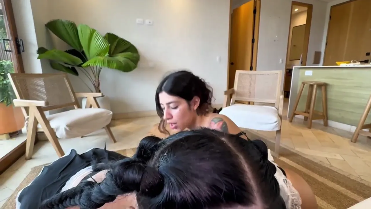 Maids Auhneesh Nicole And Taysha Sativa Gets Fucked For An Extra $1000