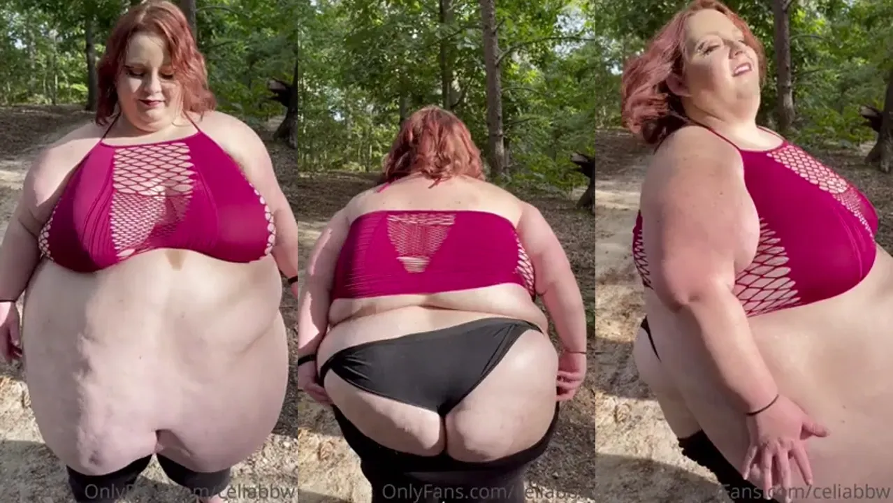 Celiabbw Smacks Her Booty In The Woods