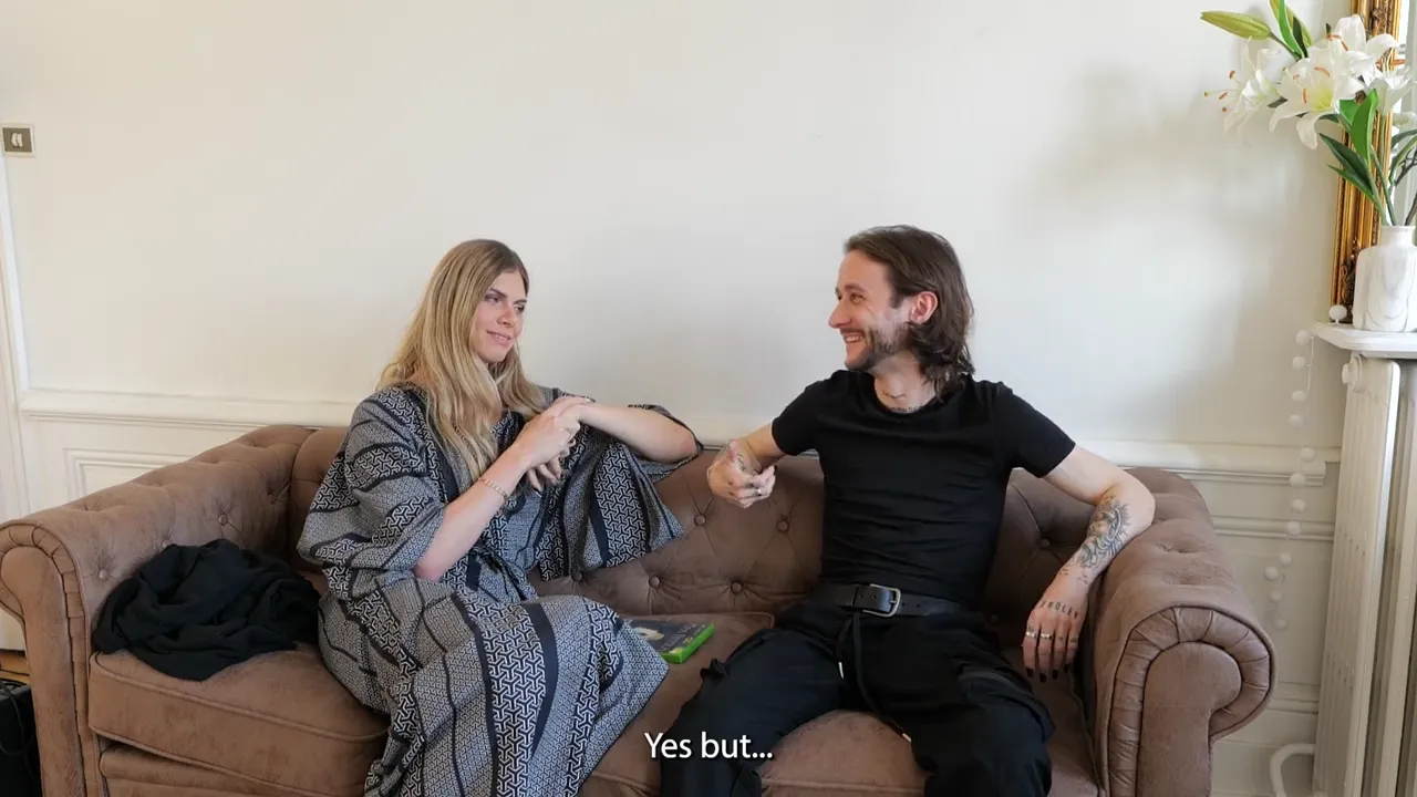 AMATEUR FRENCH COUPLE ANAL SEX AND BLOWJOB WITH A PRETTY GIRL