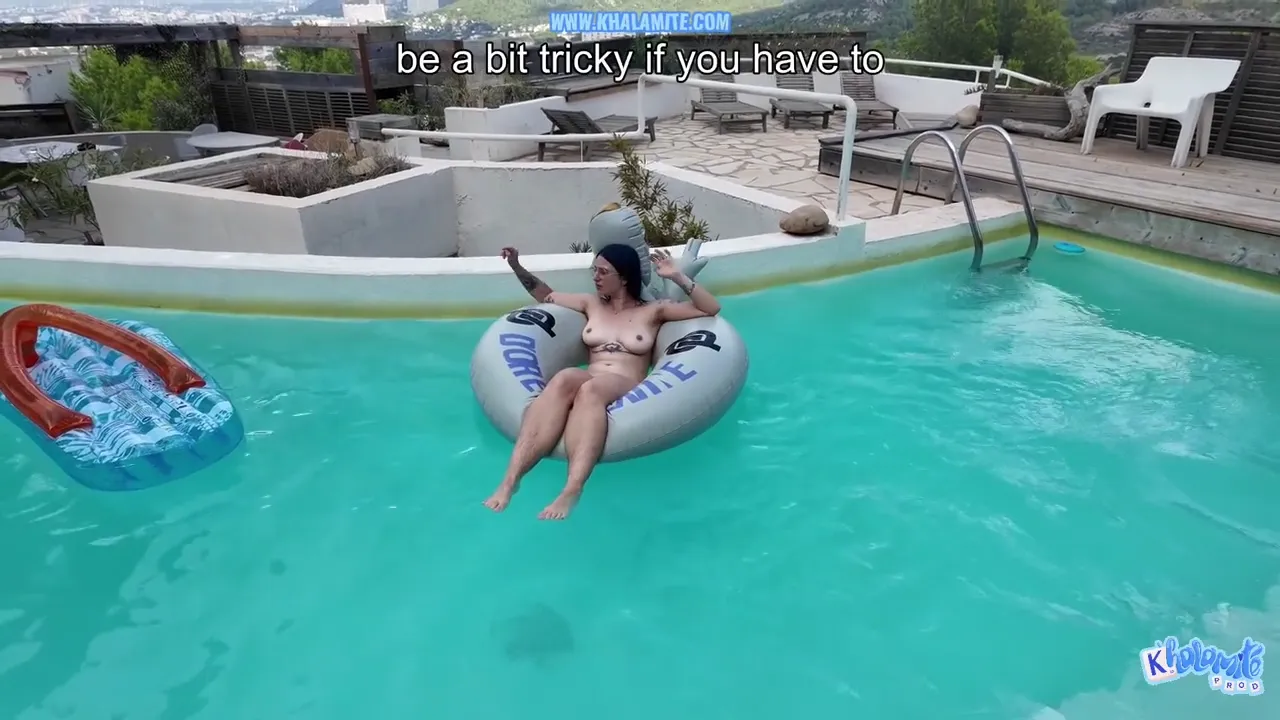 Je me Tape Le Mec De La Piscine a Marseille Voyeur POV Baise H