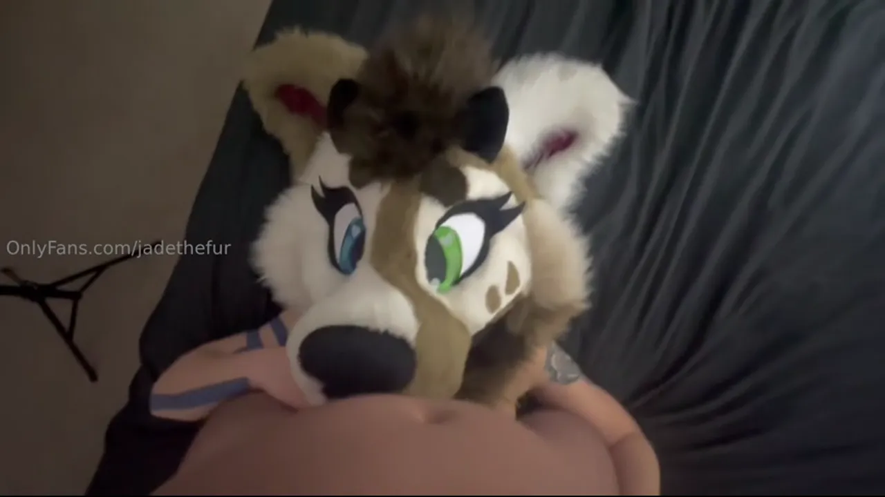 Jadethefur Wolfs Down A Cock For A Blowjob