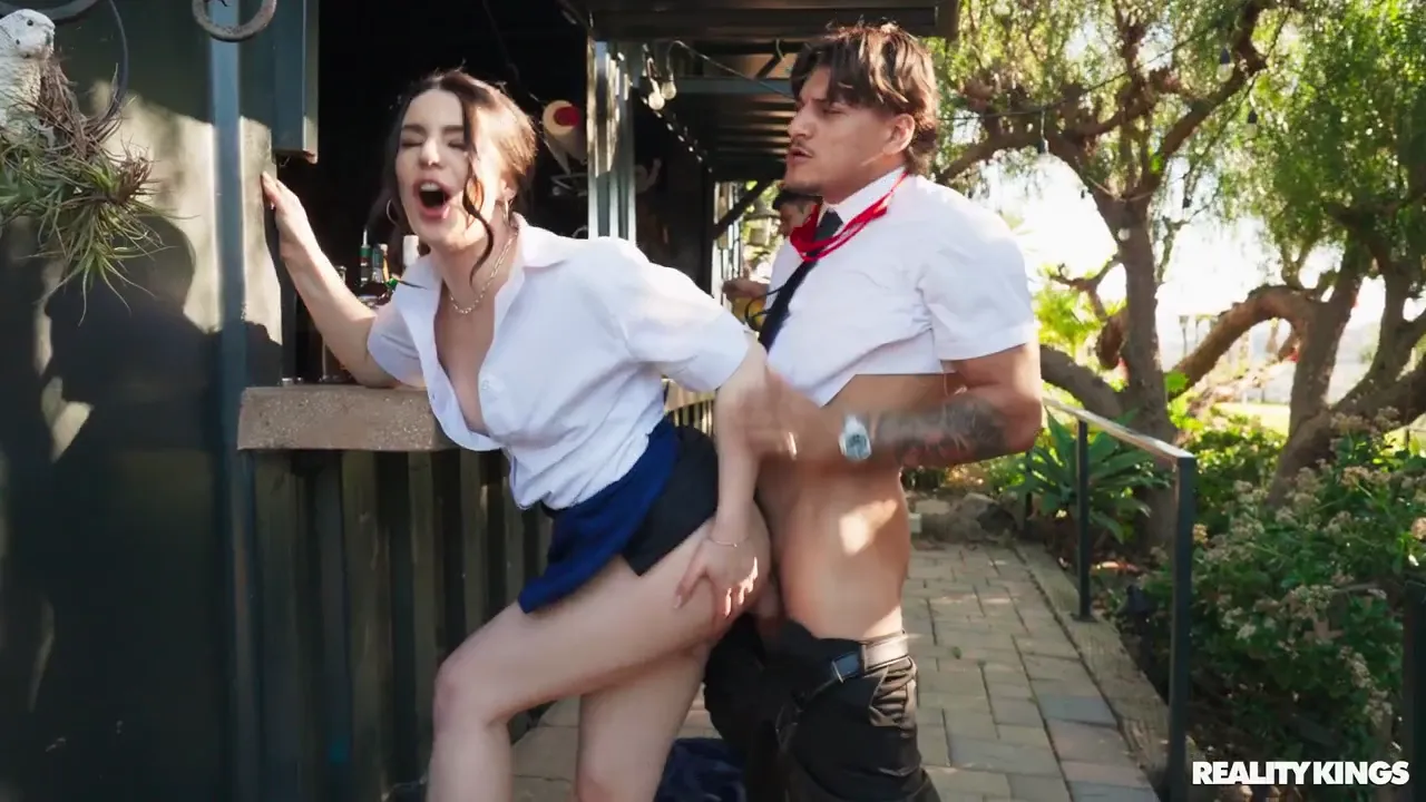 Maddie Wren Service Cums First Part 1