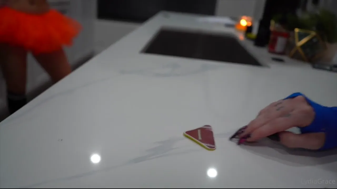 Lydiagrace's Lesbian Game Night With The Girls