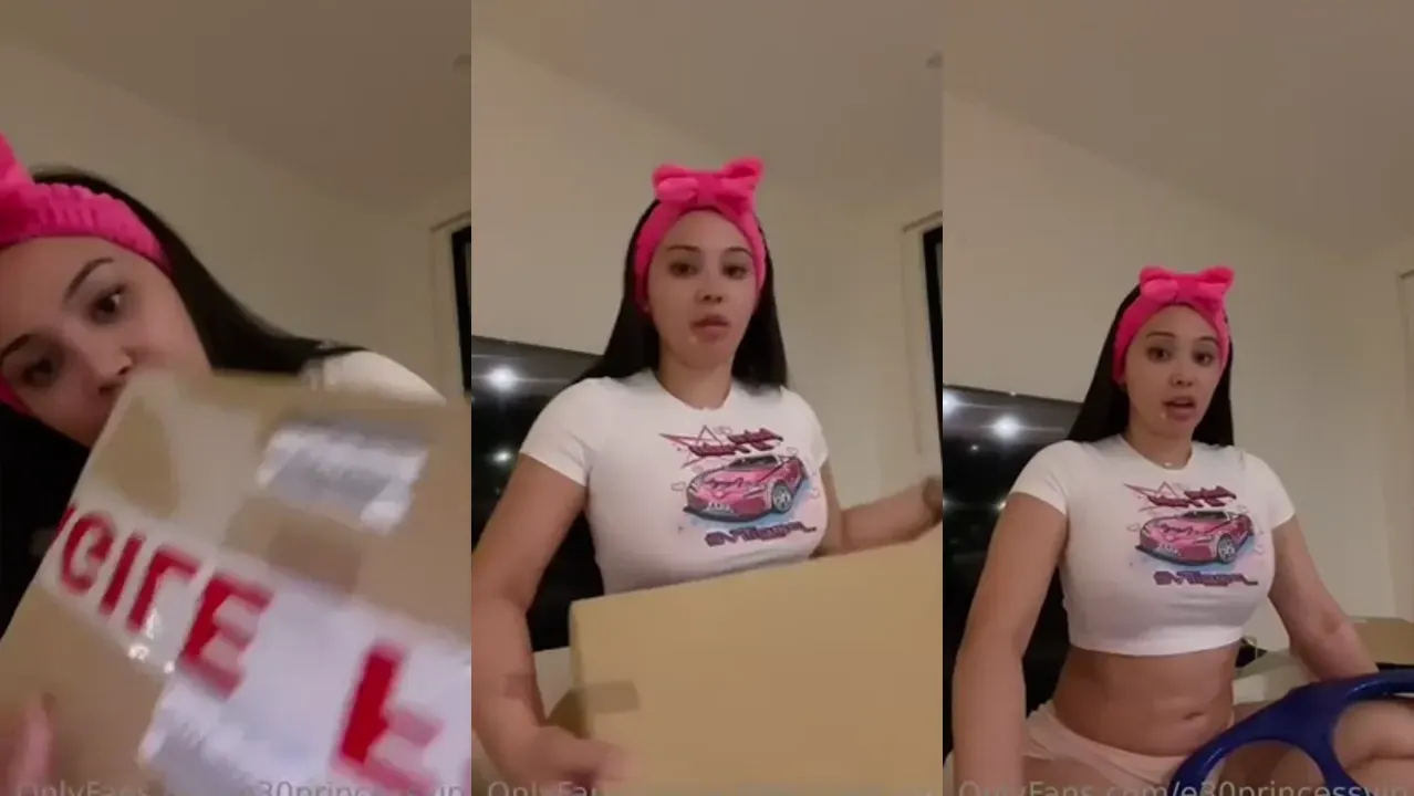 E30princess Unboxes In Her Panties